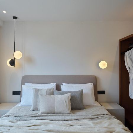 Haya Athens Loftie Suites Eksteriør bilde